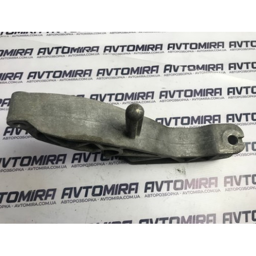 Задний кронштейн коробки передач Opel Astra H 1.9 СDTI 2004-2010 24459826